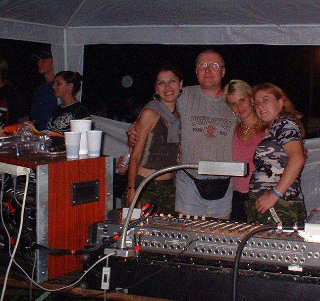 Grog &ndash; fotografie z roku 2003